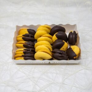 Dottergebäck von Konditorei Jindrak – handgemachtes Feingebäck mit Marillenmarmelade und Schokolade