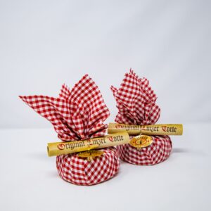 Linzer Torte im Tuch groß