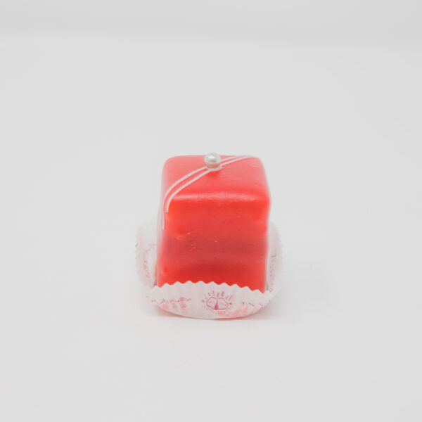 petitefour erdbeer scaled