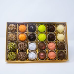 rüffelmischung 24er von Konditorei Jindrak – edle Geschenkbox mit handgefertigten Pralinen aus Linz