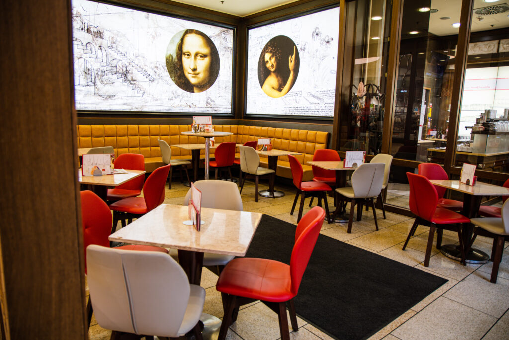 Ansicht unseres Cafébereichs in der Plus City