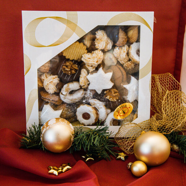 Mixed Christmas biscuits 1kg, 17 varieties of handmade tea biscuits, baked with love